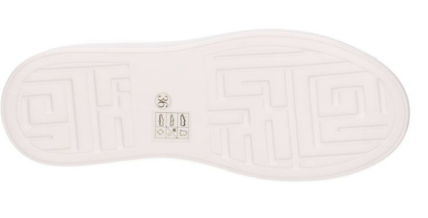 EMANUELLE VEE SCARPA